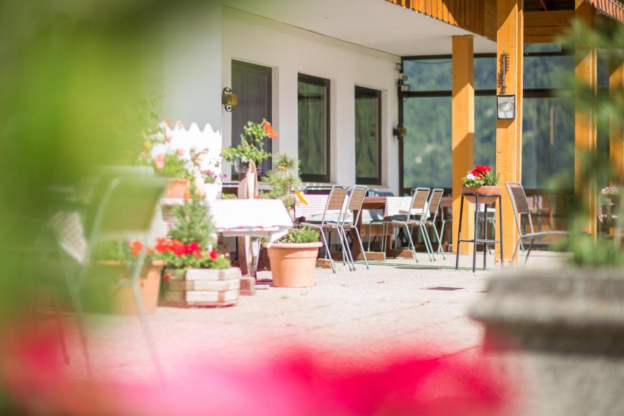 Pichlerhof Hotel Riva di Tures Exterior photo